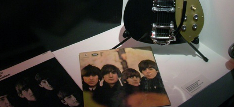 Rickenbacker 325 на выставке | Блог musicmarket