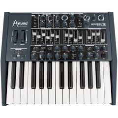 Аналоговый синтезатор Arturia MiniBrute