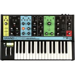 Аналоговый синтезатор Moog Grandmother
