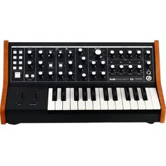 Аналоговый синтезатор Moog Subsequent 25