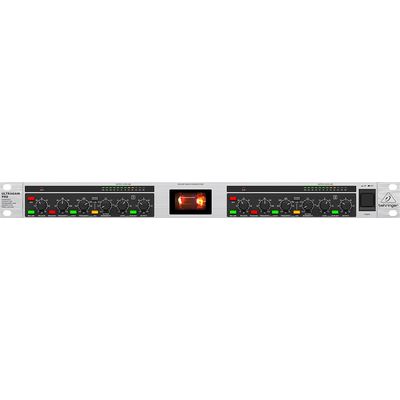 Микрофонный предусилитель Behringer MIC2200 V2