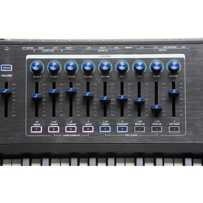 Музыкальная рабочая станция Kurzweil PC4-8, изображение 3